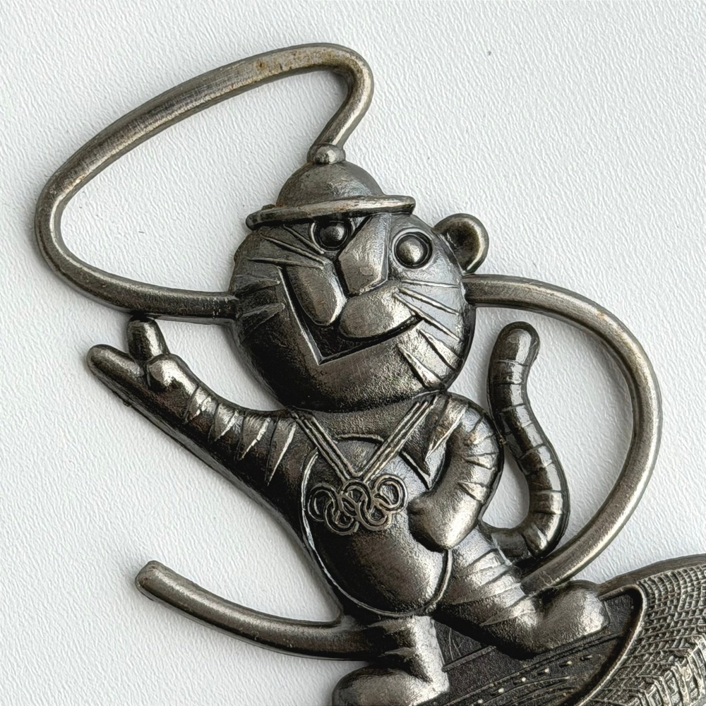 Vintage 1988 Seoul Olympics Decorative Figural Metal Tiger Bottle Opener